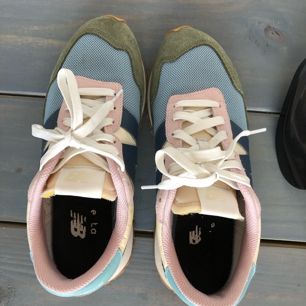 New Balance 237 Women’s Pastel Blue Pink Olive Retro Runner Sneakers - Picture 9 of 10